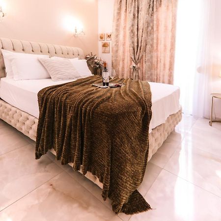 Goldenspace Exquisite Suite Near The Port Volos Luaran gambar
