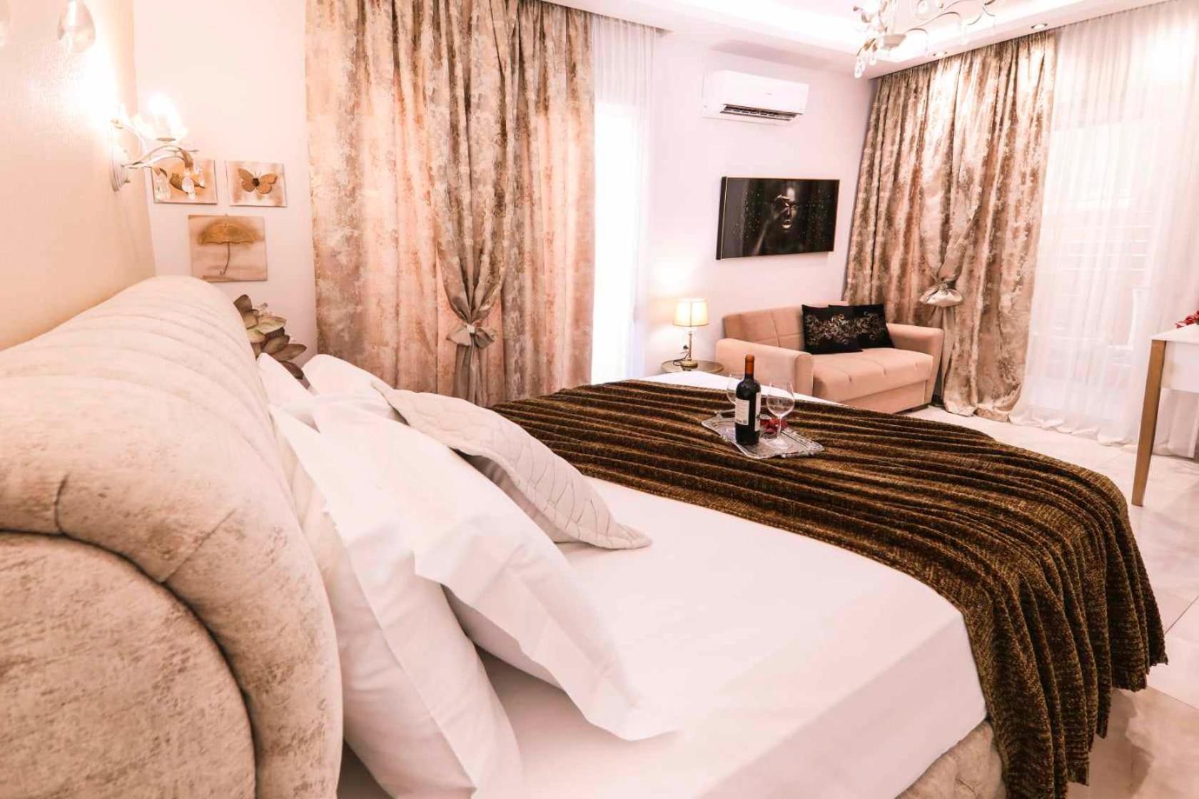 Goldenspace Exquisite Suite Near The Port Volos Luaran gambar