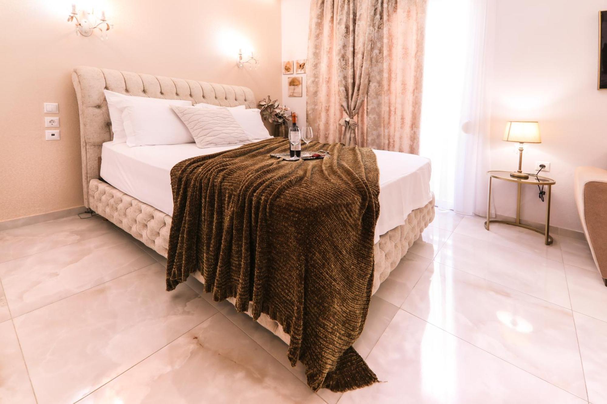 Goldenspace Exquisite Suite Near The Port Volos Luaran gambar